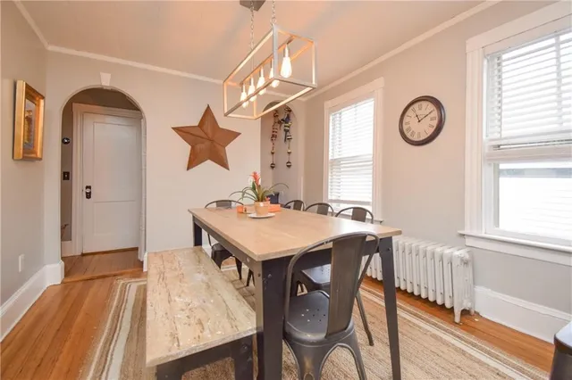 $3,400 | 16 Vaughan Avenue, Unit 2, Newport, RI 02840