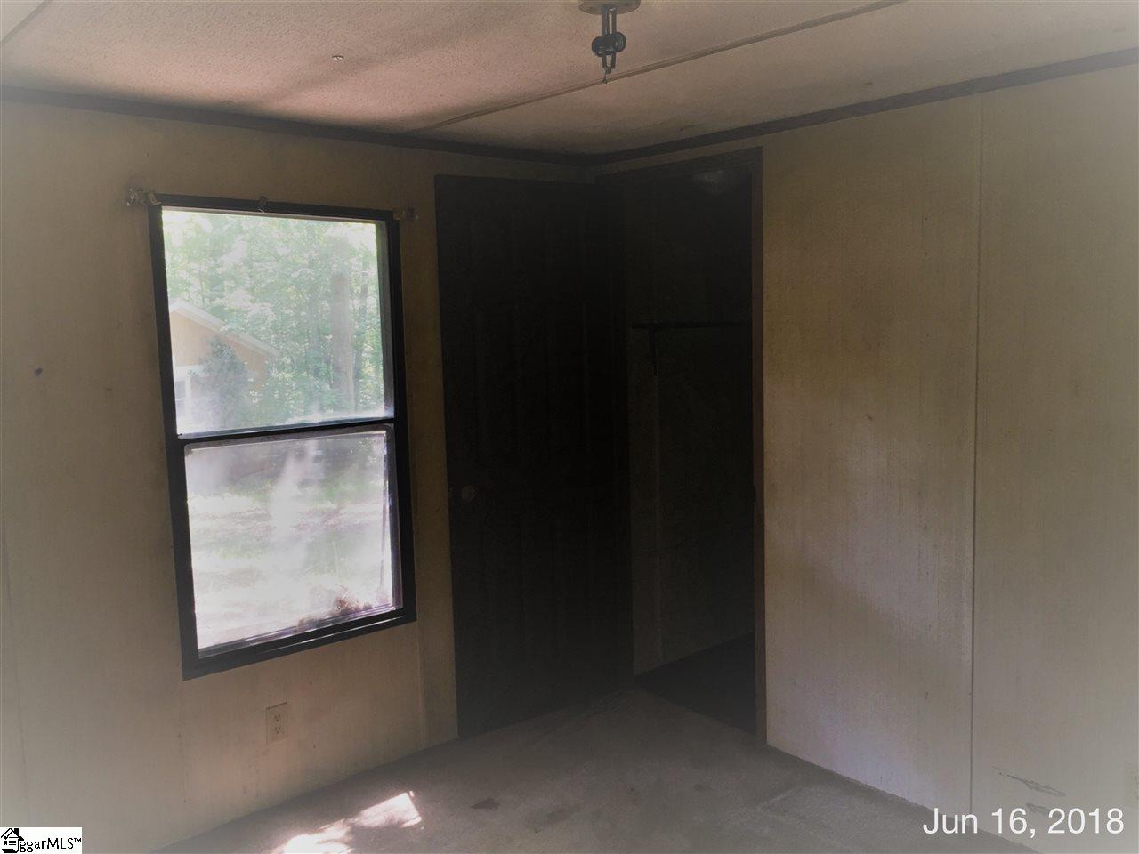 165 Barnyard Road Gray Court, SC 29645 - Photo 8 of 20 Gallery Image 8