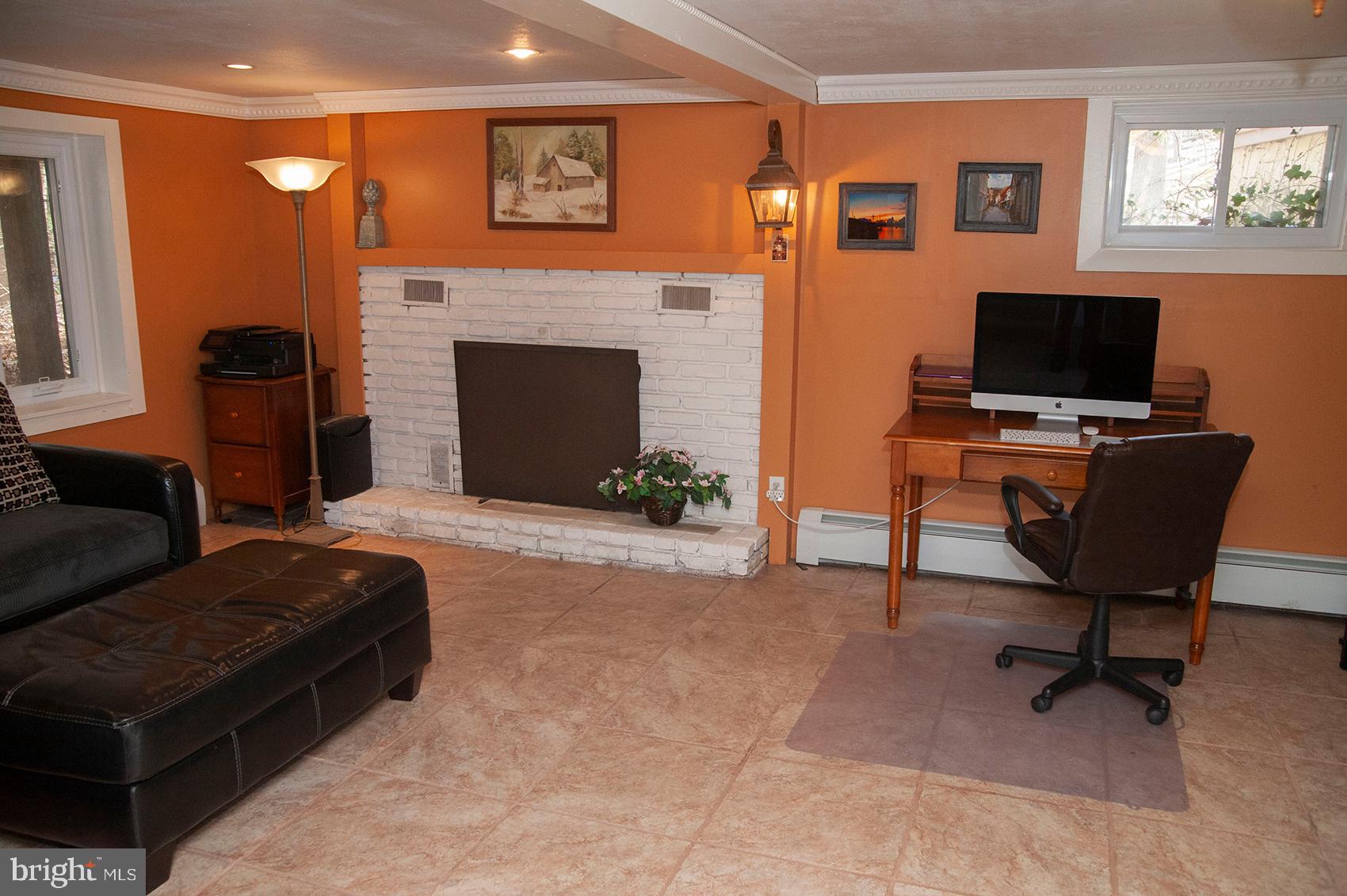 2931 Snake Hill Road Doylestown, PA 18902 - Photo 20 of 33 Family Room