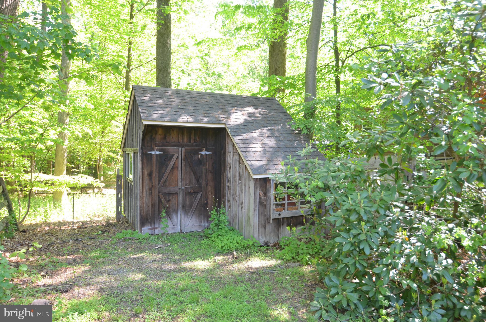 2931 Snake Hill Road Doylestown, PA 18902 - Photo 30 of 33 Shed