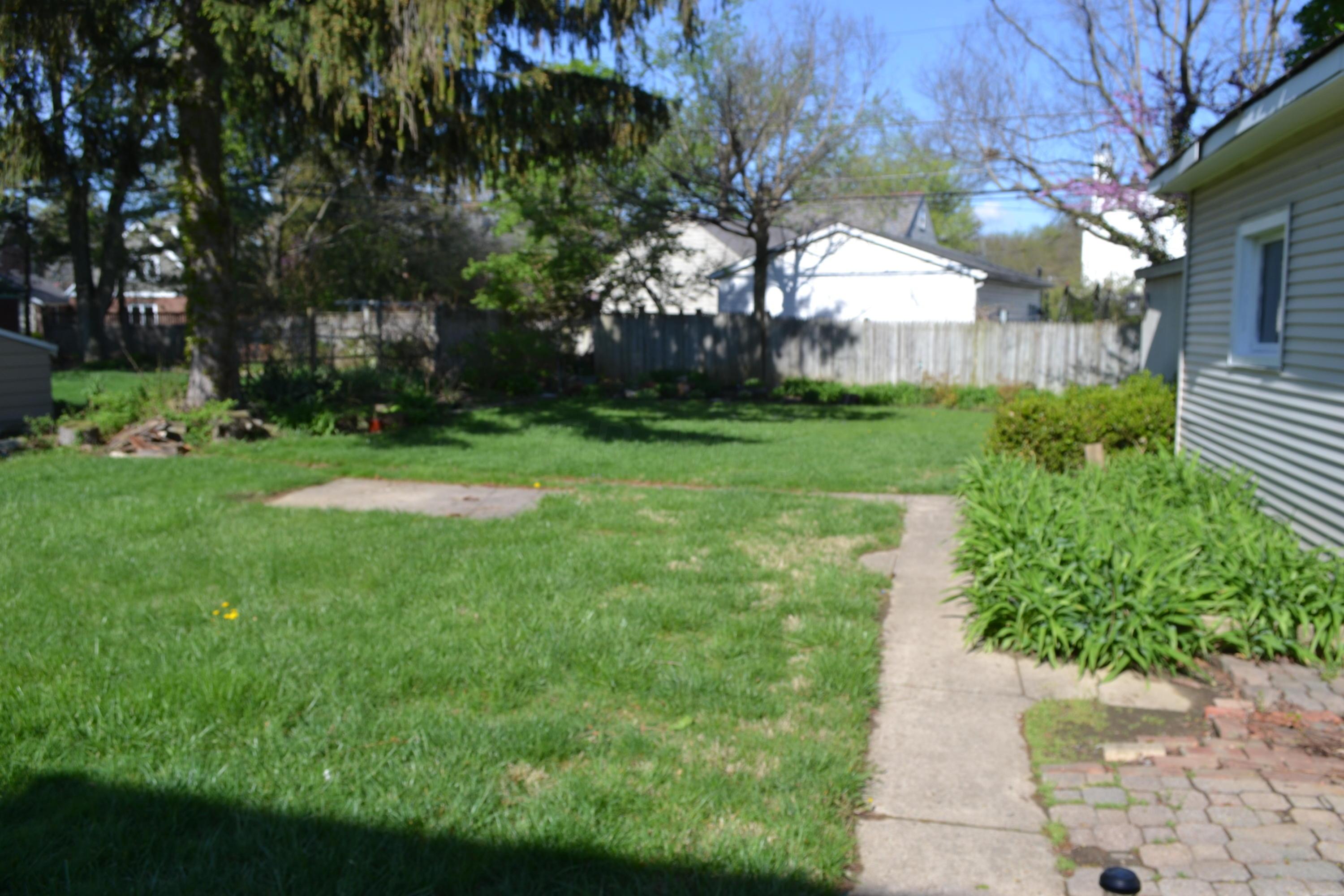 1699 Andover Road Columbus, OH 43212 - Photo 16 of 17