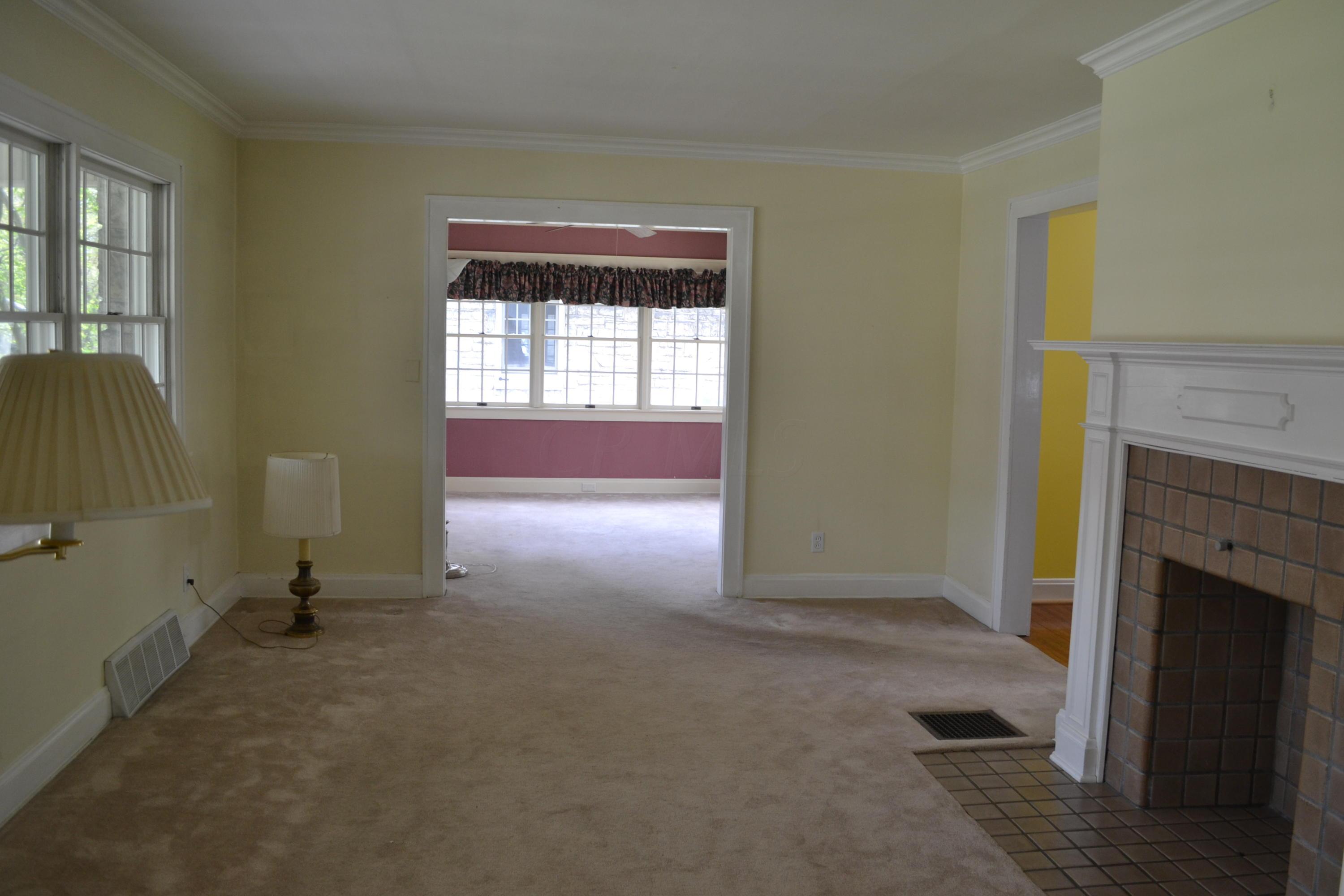 1699 Andover Road Columbus, OH 43212 - Photo 3 of 17