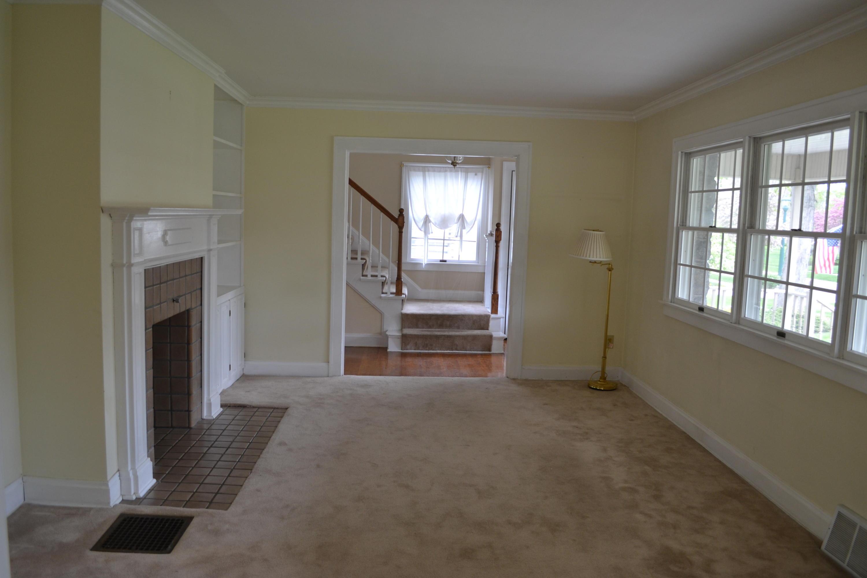 1699 Andover Road Columbus, OH 43212 - Photo 6 of 17