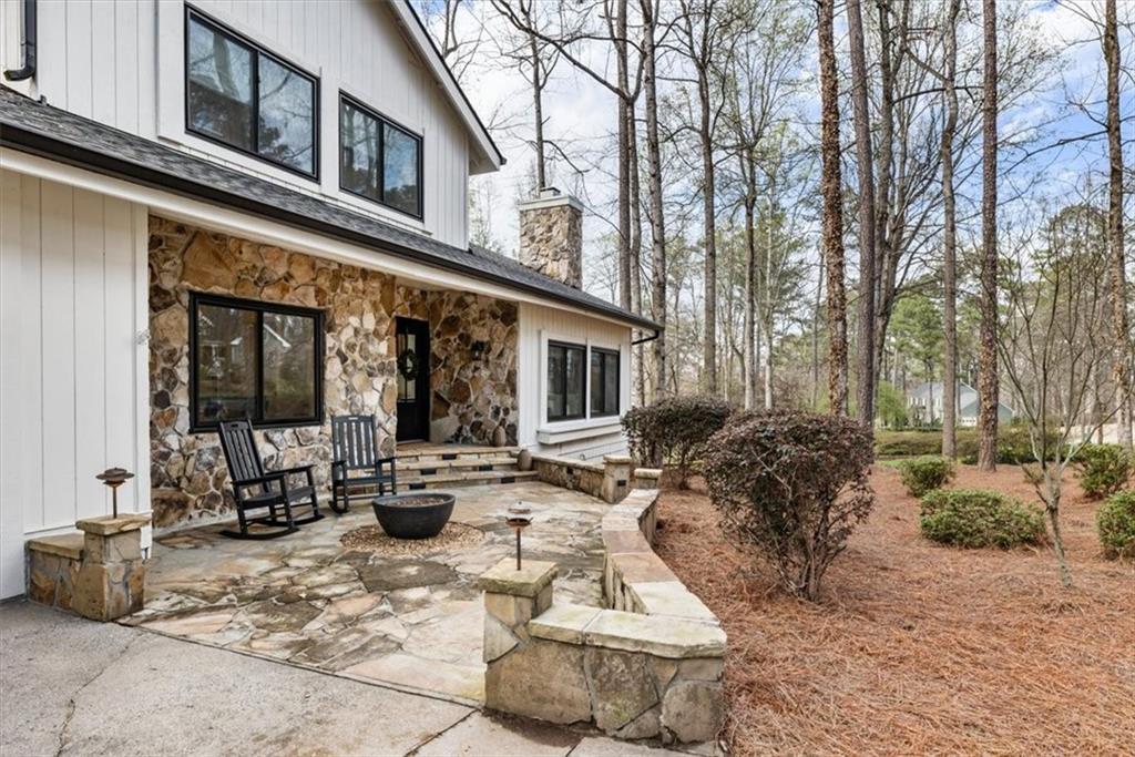 2415 Roxburgh Drive Roswell, GA 30076 - Photo 6 of 62 a view of a building with sitting area