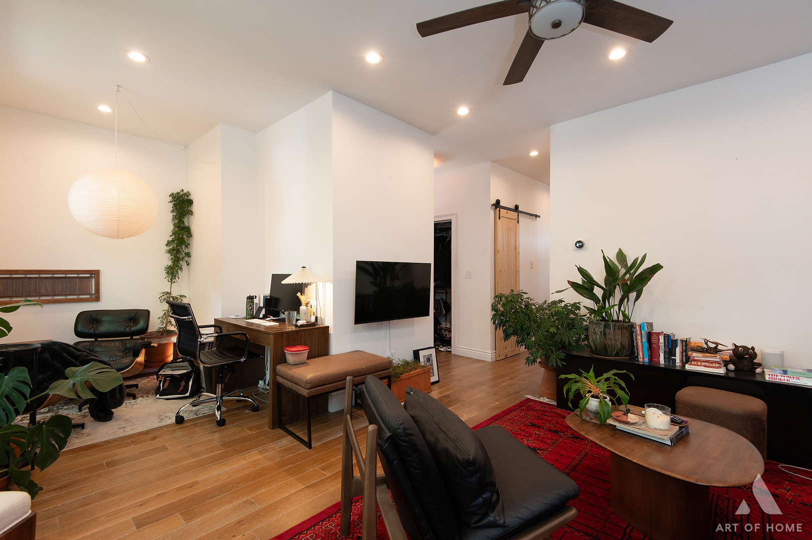 2821 North Springfield Avenue Chicago, IL 60618 - Photo 8 of 49