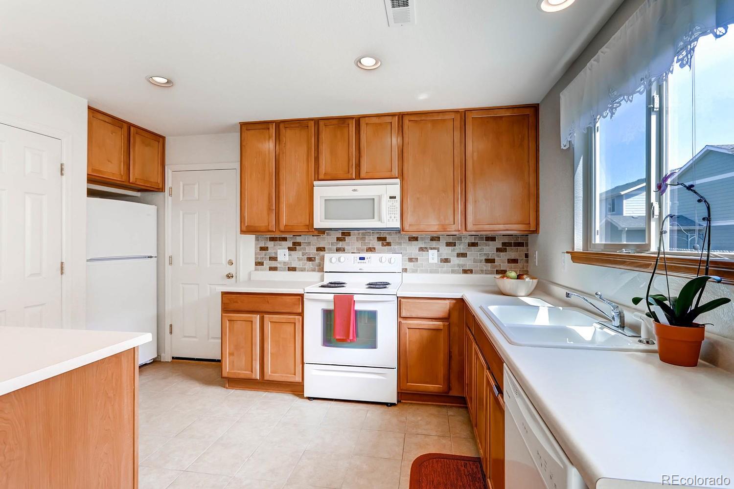 10432 Lower Ridge Road Longmont, CO 80504 - Photo 11 of 28 Gallery Image 11