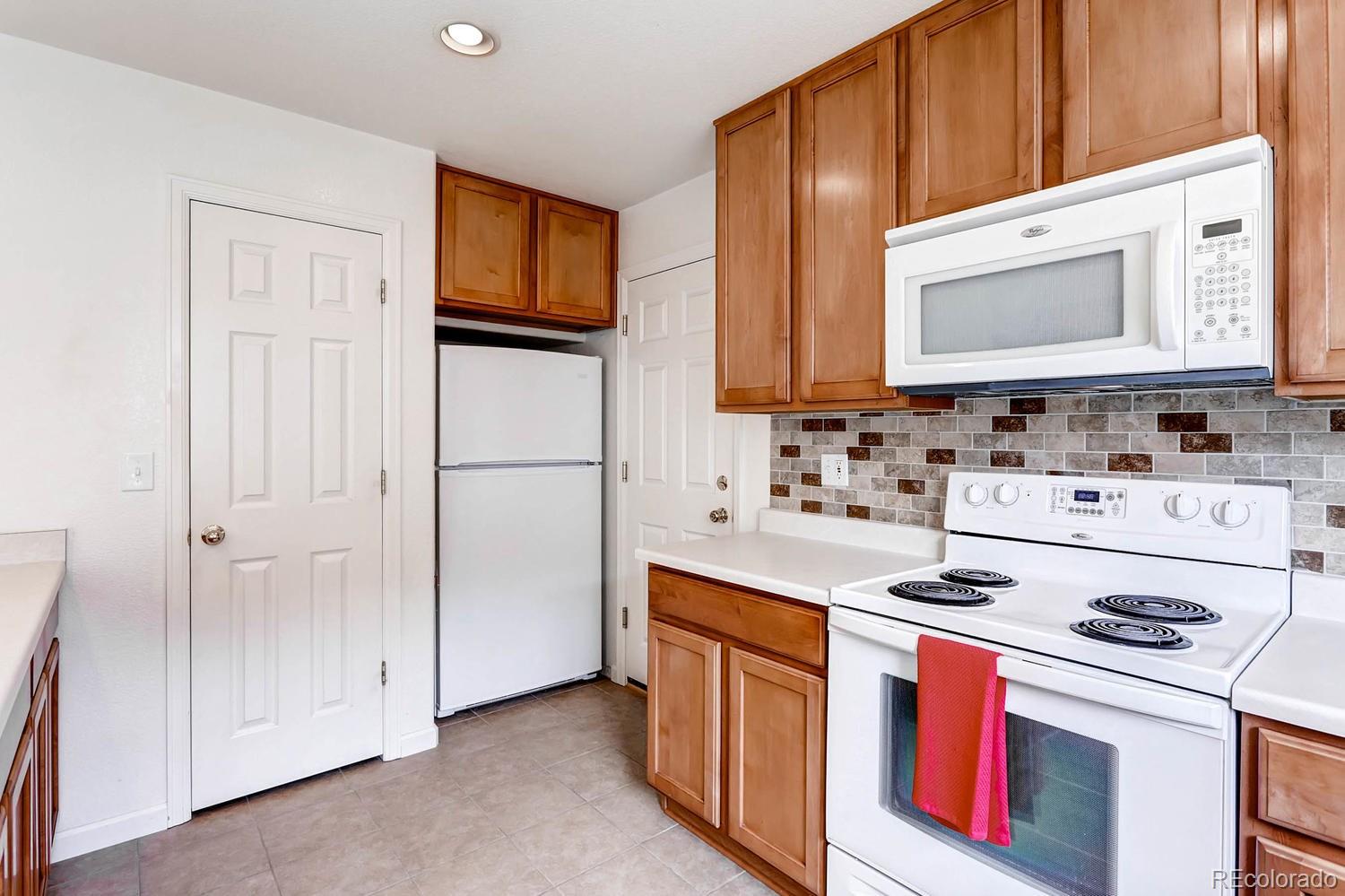 10432 Lower Ridge Road Longmont, CO 80504 - Photo 12 of 28 Gallery Image 12