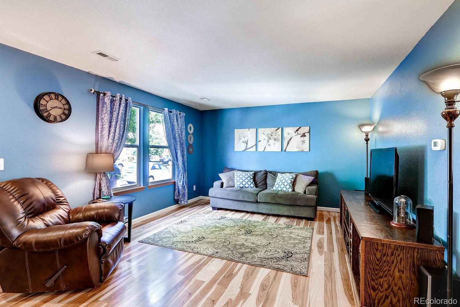 10432 Lower Ridge Road Longmont, CO 80504 - Photo 6 of 28 Gallery Image 6