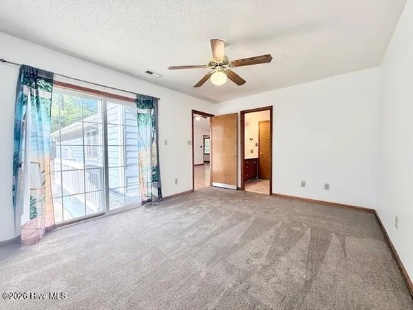 $2,150 | 1215 Willow Springs Drive West, Richlands, NC 28574