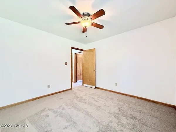 $2,150 | 1215 Willow Springs Drive West, Richlands, NC 28574