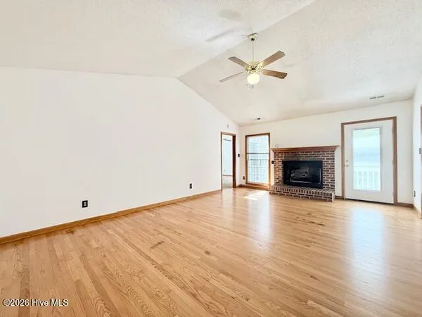 $2,150 | 1215 Willow Springs Drive West, Richlands, NC 28574