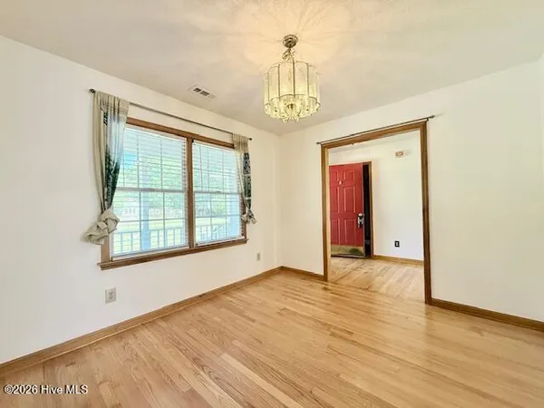 $2,150 | 1215 Willow Springs Drive West, Richlands, NC 28574