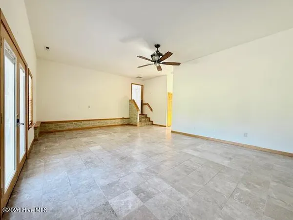 $2,150 | 1215 Willow Springs Drive West, Richlands, NC 28574