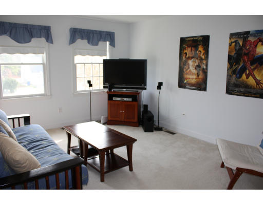6 Captain Handley Road, Unit 6 Acton, MA 01720 - Photo 14 of 20 Gallery Image 14