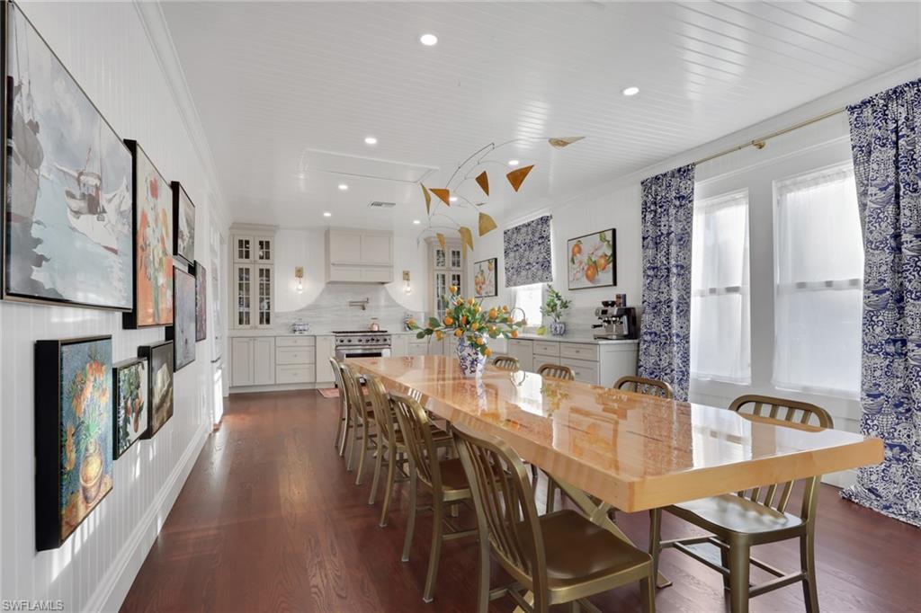 2582 First Street Fort Myers, FL 33901 - Photo 11 of 35 a view of a dining room with furniture