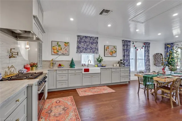 $938,880 | 2582 First Street, Fort Myers, FL 33901