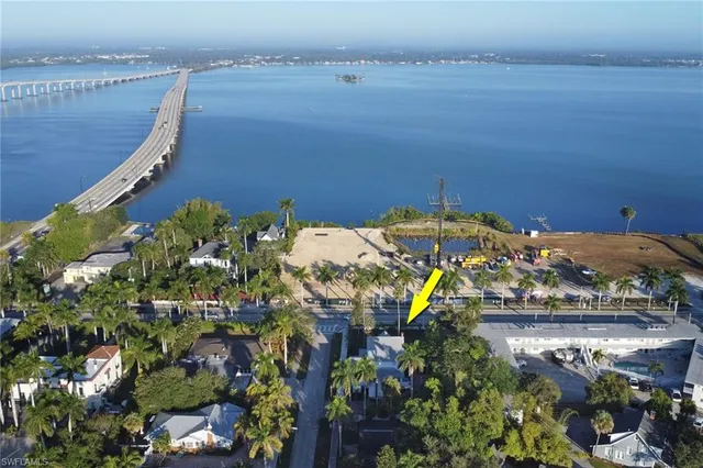 $938,880 | 2582 First Street, Fort Myers, FL 33901