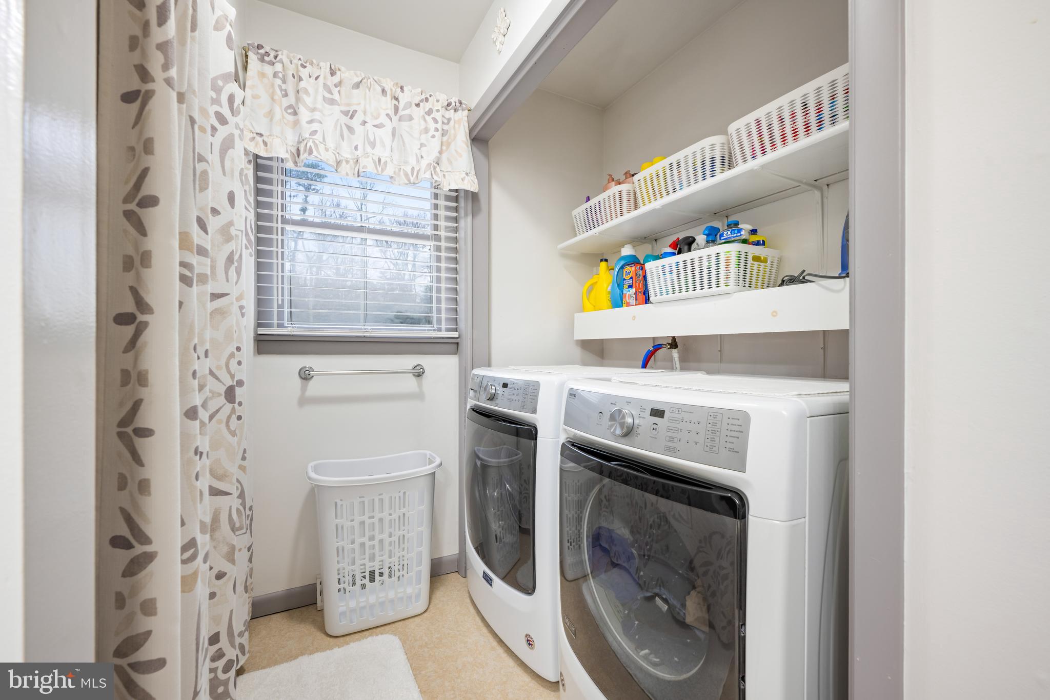 393 Newport Neck Road Newport, NJ 08345 - Photo 16 of 24 a utility room with dryer and washer