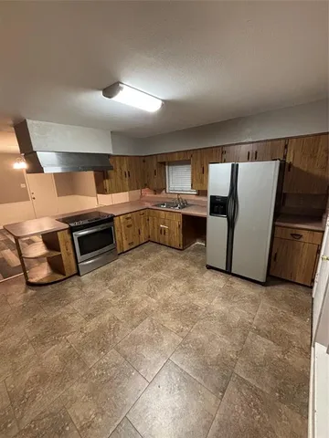 $2,300 | 2605 San Medina Avenue, Dallas, TX 75228