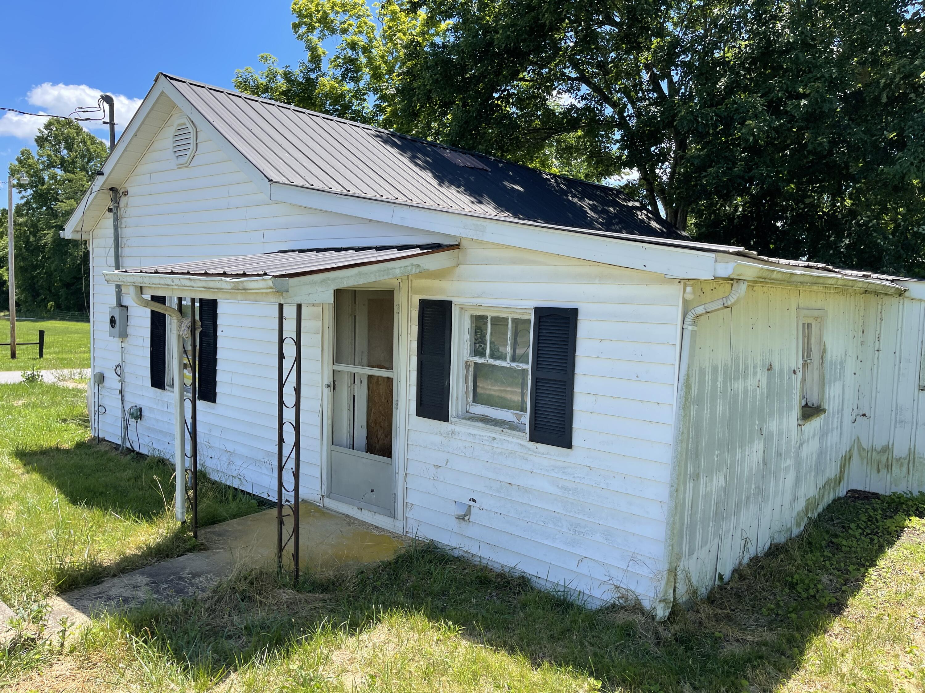 920 Floyd Switch Road Eubank, KY 42567 - Photo 15 of 19 IMG_9955 2