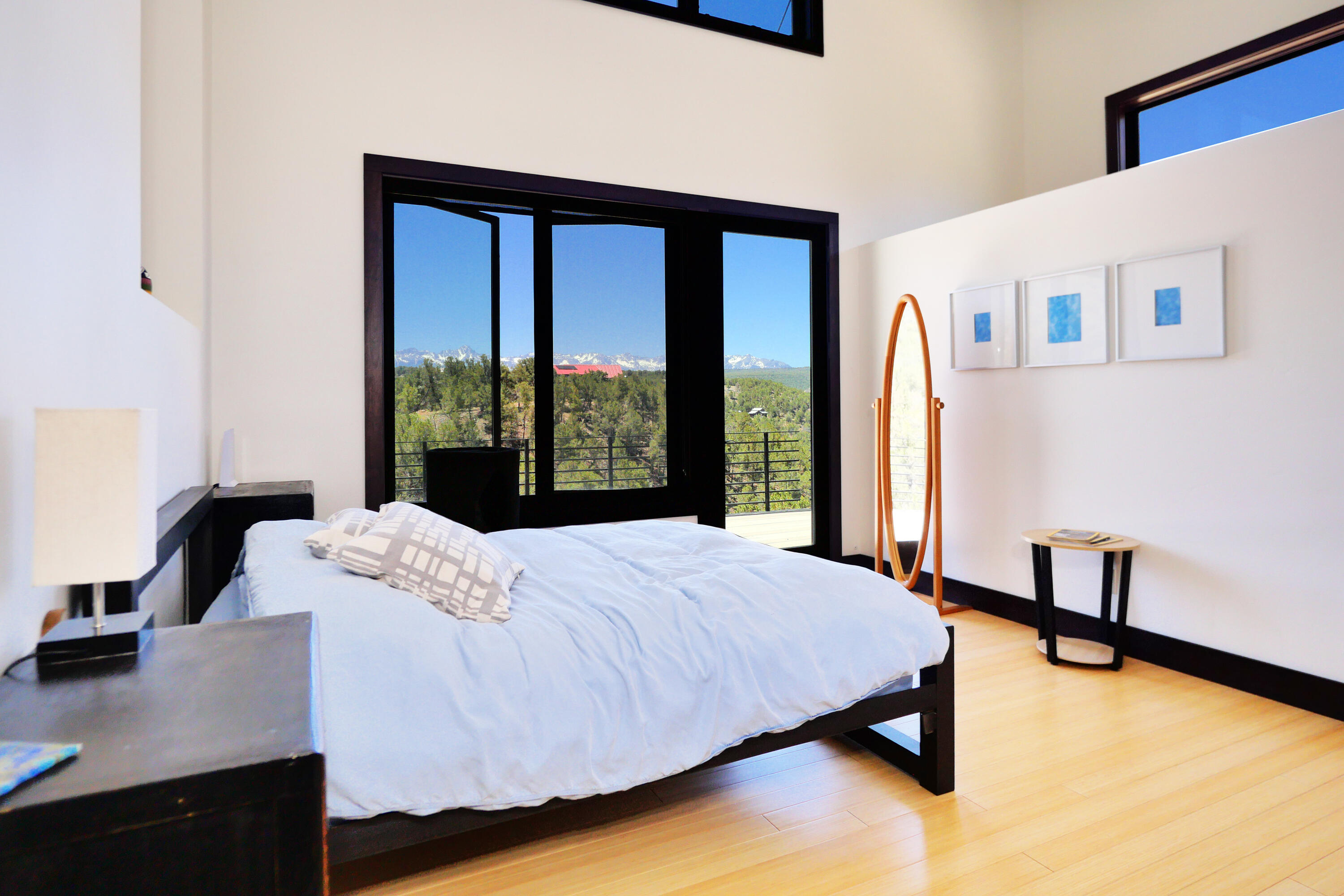 456 Ridge Road Montrose, CO 81403 - Photo 10 of 23 8 - Primary Bedroom -- Sliders to the Dec