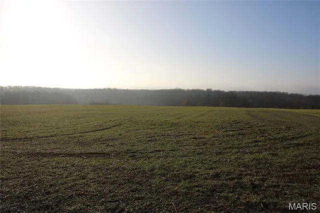 $259,900 | 8 Sharps Place, Perry, MO 63462