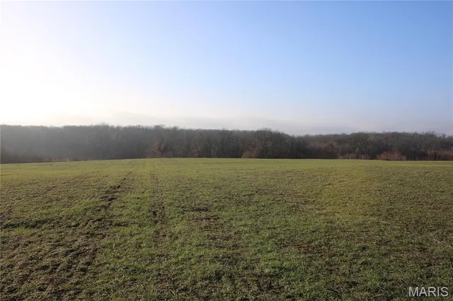 $259,900 | 8 Sharps Place, Perry, MO 63462