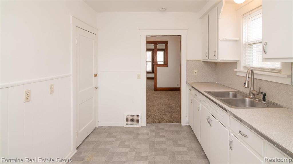35335 Chestnut Street Wayne, MI 48184 - Photo 8 of 30