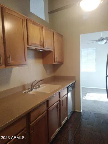 $1,050 | 7550 North 12th Street, Unit 228, Phoenix, AZ 85020