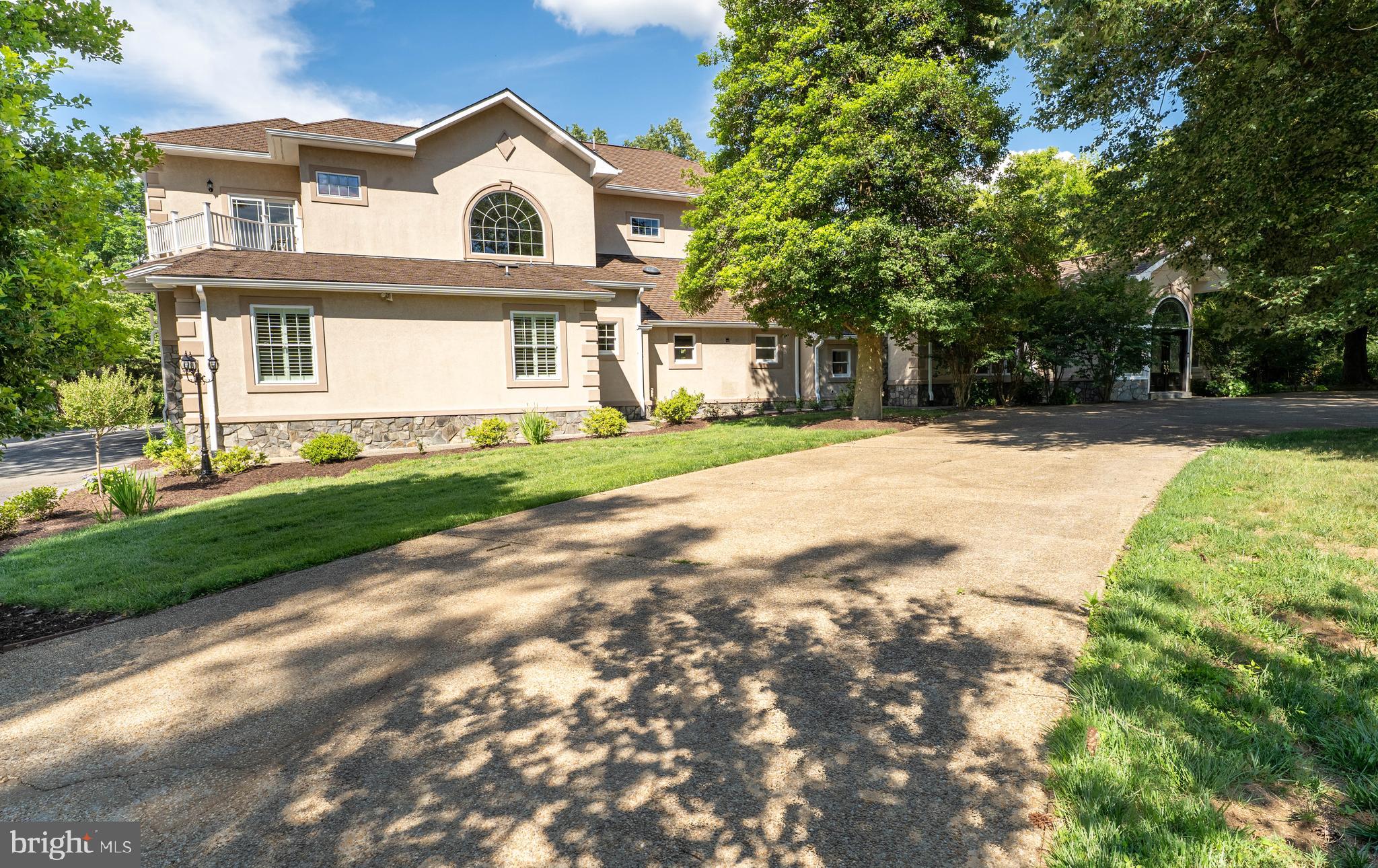 10805 Glen Road Potomac, MD 20854 - Photo 10 of 40