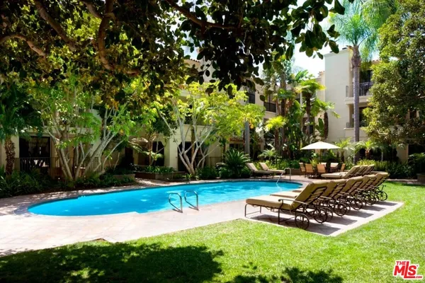 $8,723 | 555 South Barrington Avenue, Unit 223, Los Angeles, CA 90049