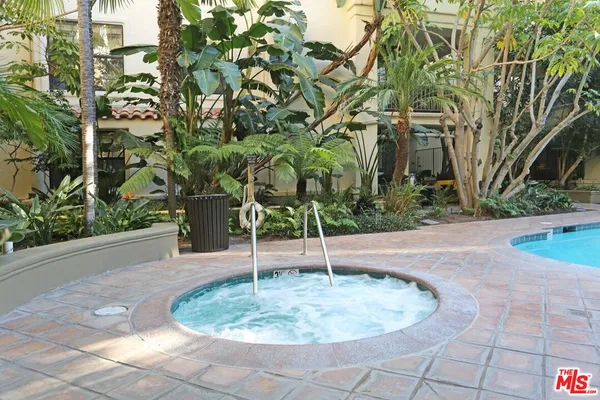 $8,723 | 555 South Barrington Avenue, Unit 223, Los Angeles, CA 90049