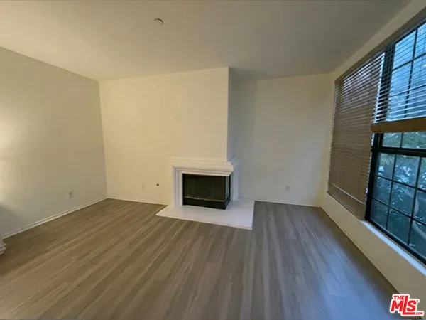 $8,723 | 555 South Barrington Avenue, Unit 223, Los Angeles, CA 90049