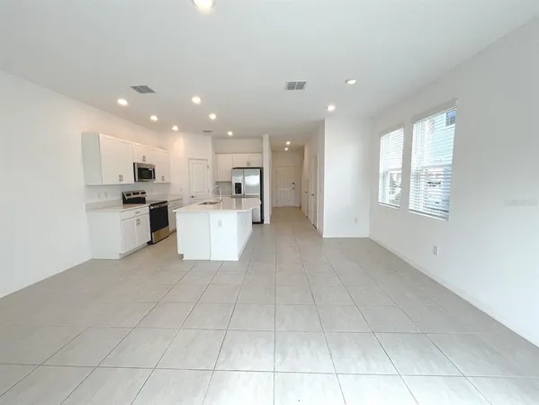 $2,150 | 11832 Glenside Terrace, Palmetto, FL 34221