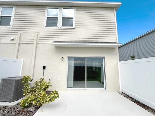 $2,150 | 11832 Glenside Terrace, Palmetto, FL 34221