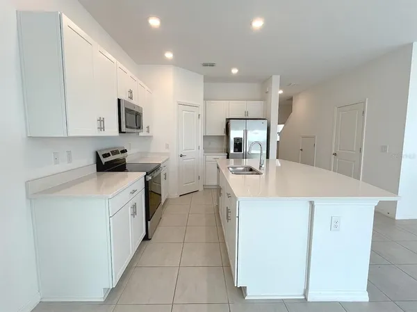 $2,150 | 11832 Glenside Terrace, Palmetto, FL 34221