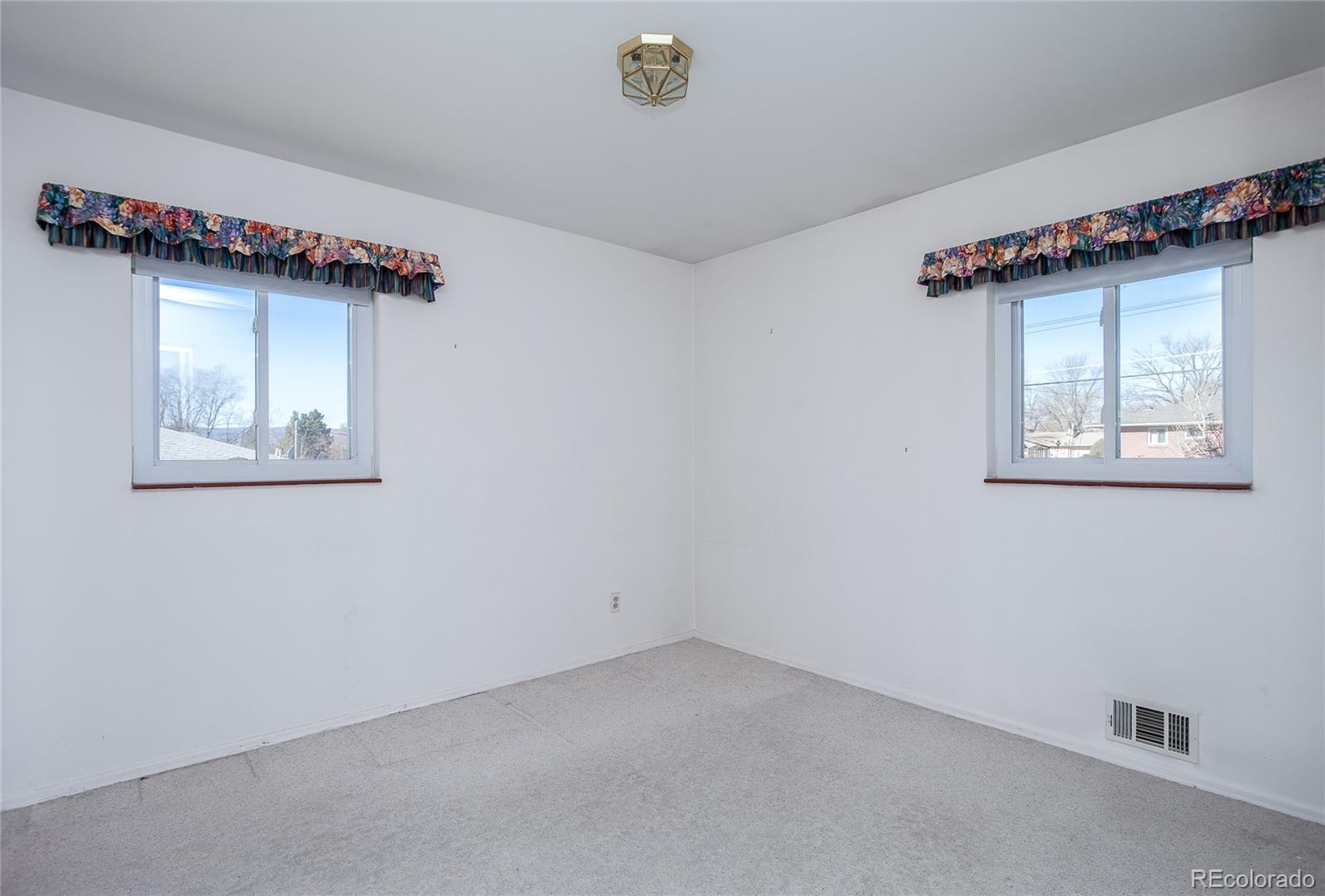 2795 South Raleigh Street Denver, CO 80236 - Photo 9 of 23 Gallery Image 9