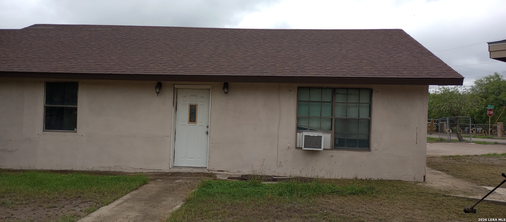 3294 Fresno Loop Eagle Pass, TX 78852 - Photo 5 of 11