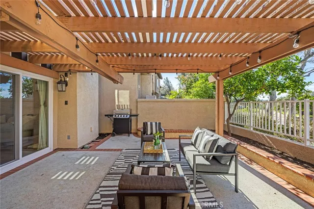 $879,000 | 67 Fuente, Rancho Santa Margarita, CA 92688