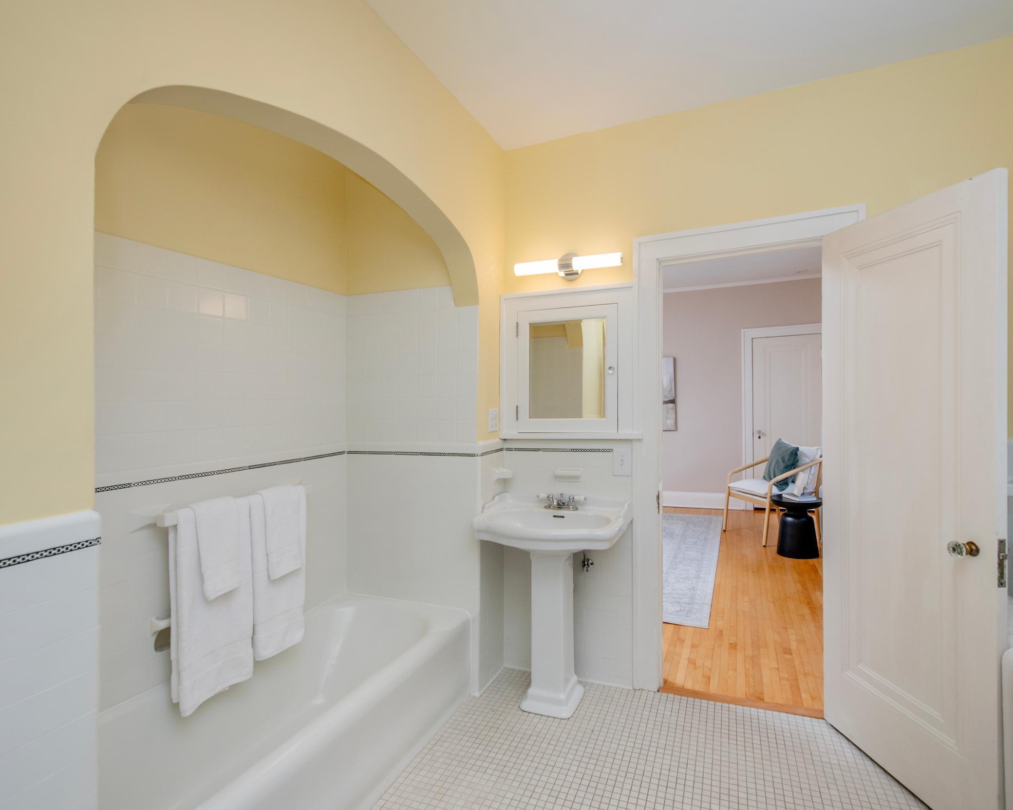 1917 Summit Avenue, Unit 2 St. Paul, MN 55105 - Photo 25 of 54