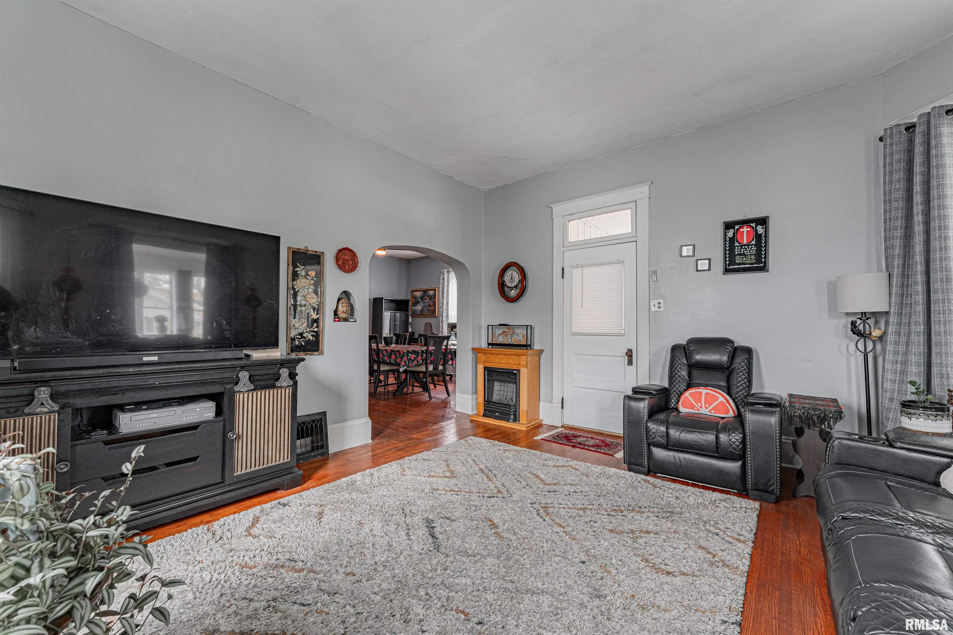 407 South Kickapoo Street Lincoln, IL 62656 - Photo 13 of 27 Gallery Image 13