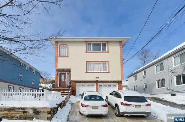 $3,250 | 100 Eastern Way, Rutherford, NJ 07070