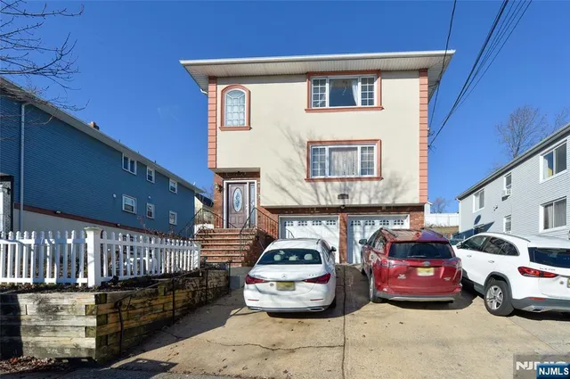 $3,250 | 100 Eastern Way, Rutherford, NJ 07070