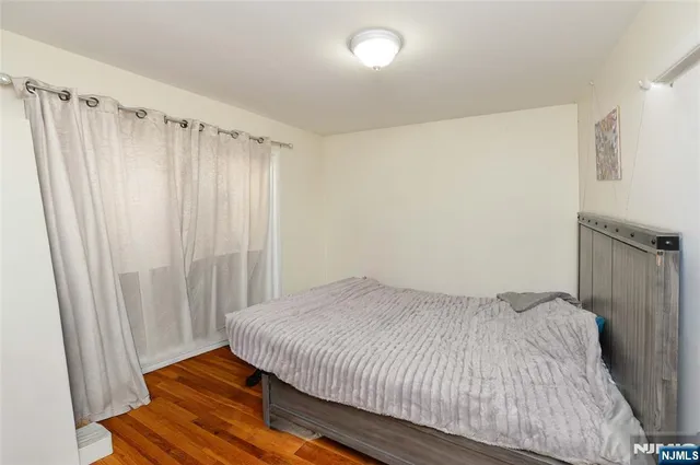 $3,250 | 100 Eastern Way, Rutherford, NJ 07070