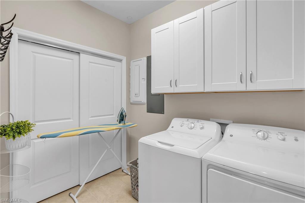 9403 Pocida Court, Unit 203 Naples, FL 34119 - Photo 19 of 26