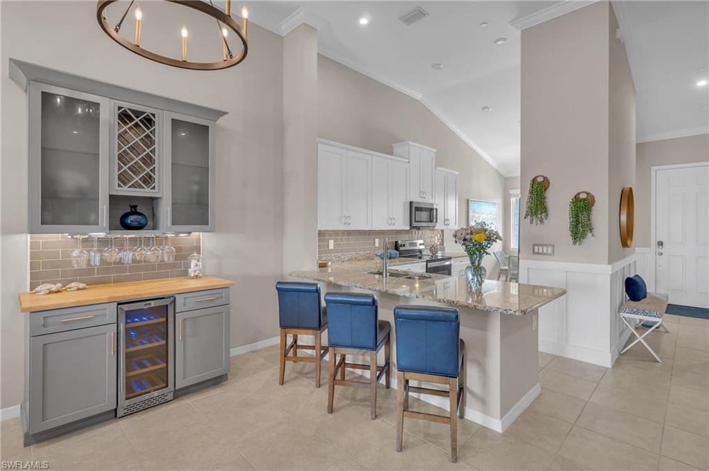 9403 Pocida Court, Unit 203 Naples, FL 34119 - Photo 4 of 26