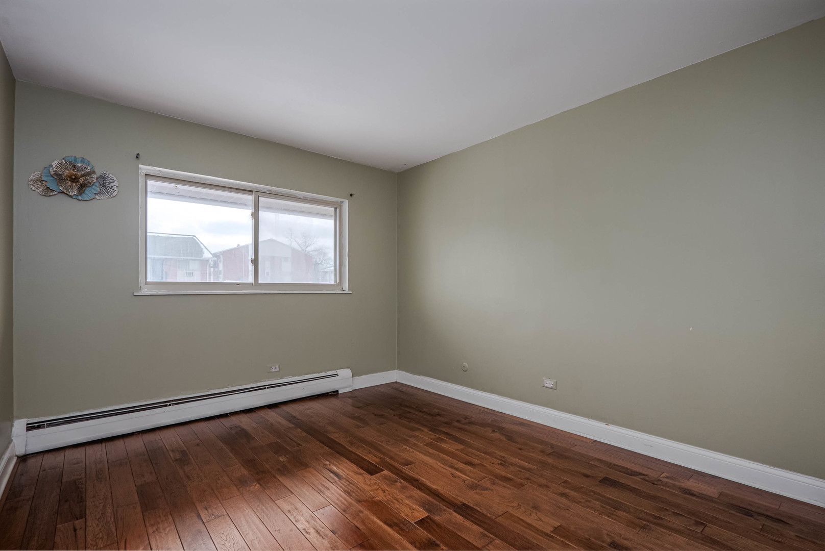 685 East Fullerton Avenue, Unit 201 Glendale Heights, IL 60139 - Photo 13 of 19