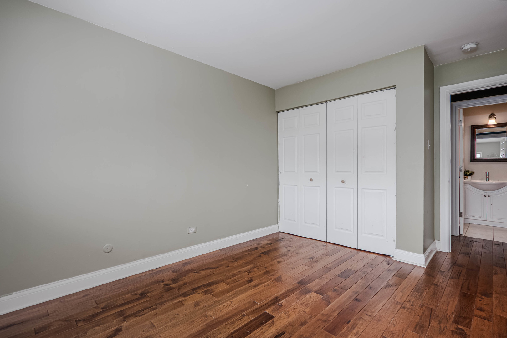 685 East Fullerton Avenue, Unit 201 Glendale Heights, IL 60139 - Photo 14 of 19