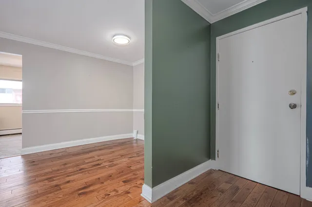 $1,800 | 685 East Fullerton Avenue, Unit 201, Glendale Heights, IL 60139