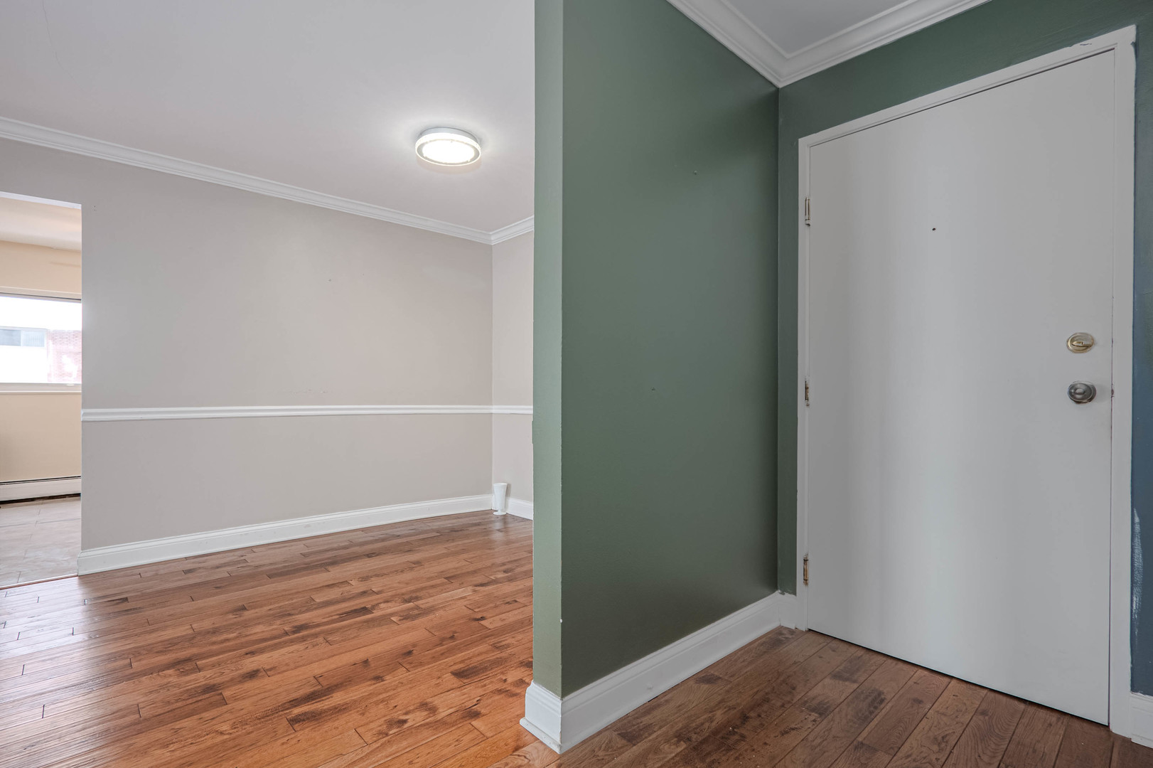 685 East Fullerton Avenue, Unit 201 Glendale Heights, IL 60139 - Photo 5 of 19